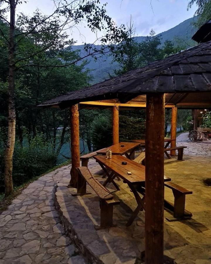 Hotel Rafting Camp Encijan Foca Exteriér fotografie