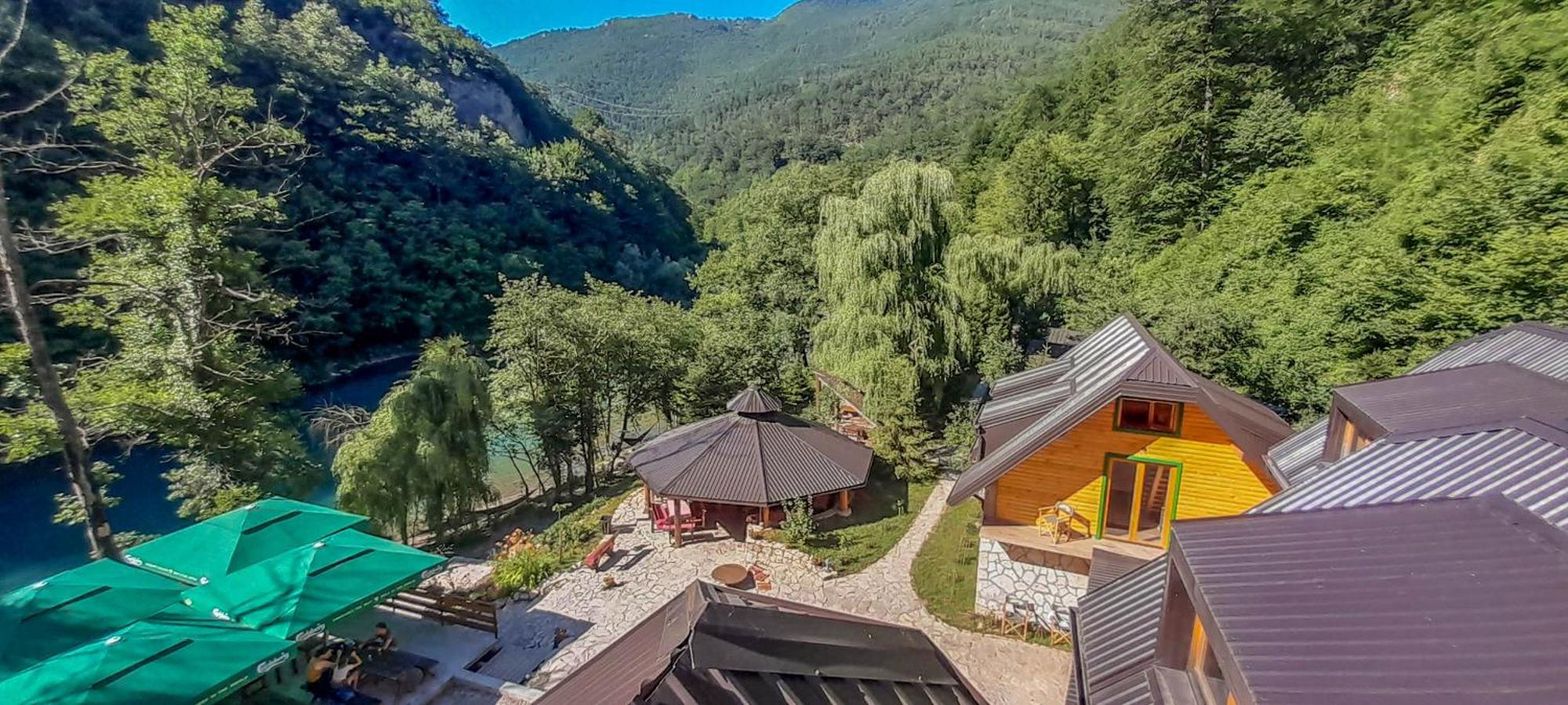 Hotel Rafting Camp Encijan Foca Exteriér fotografie